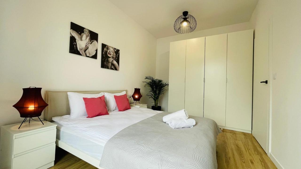 Appartement Jm Millennium Kaweczynska 37 à Varsovie Extérieur photo
